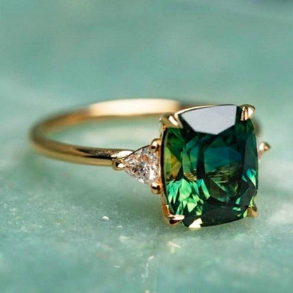 Elegant Emerald Square Ring